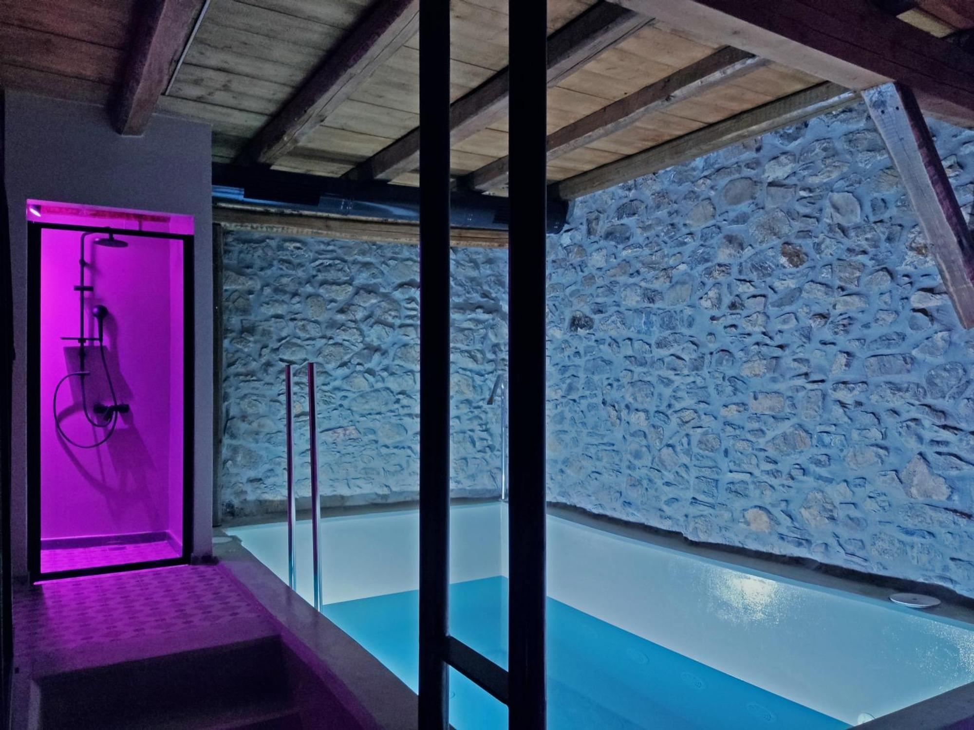Hotel apartamentowy Pyrgi Cretan Living &